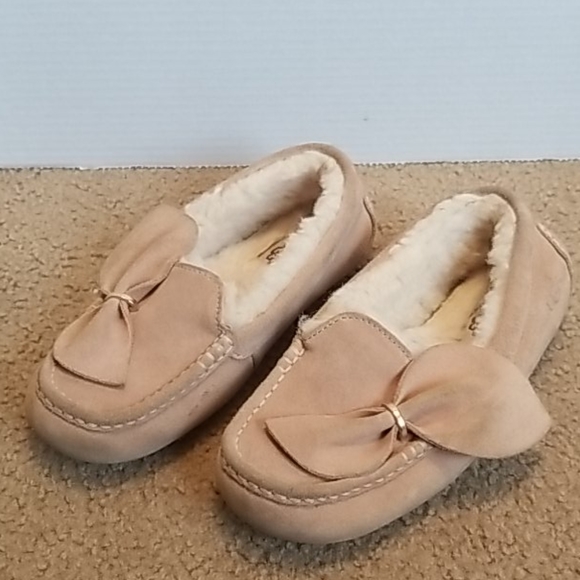 UGG Shoes - UGG Slippers